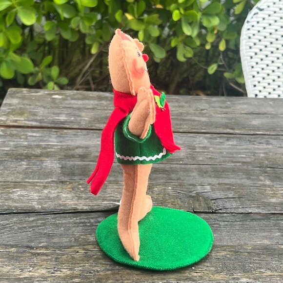 Annalee Christmas Gingerbread Man Boy Red Scarf 2011 Tag Attached Stand - Picture 5 of 8